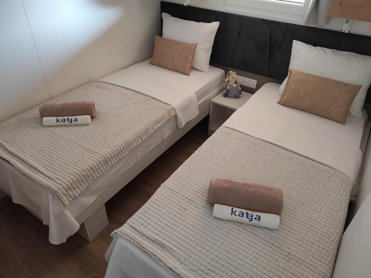 Mobile Home Katja Banjole Bagian luar foto
